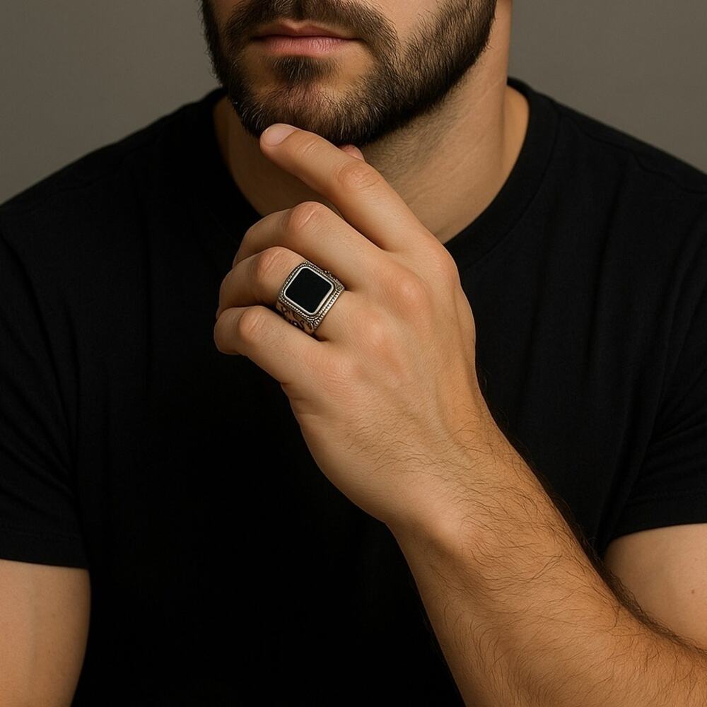 Black Onyx Handmade Natural Stone Men's Ring Size 8 NWT